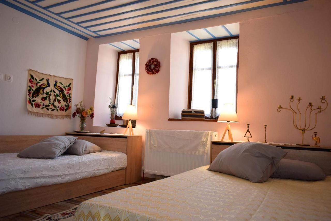 Renovated Old Manor House With Yard Vila Arnaía Exterior foto